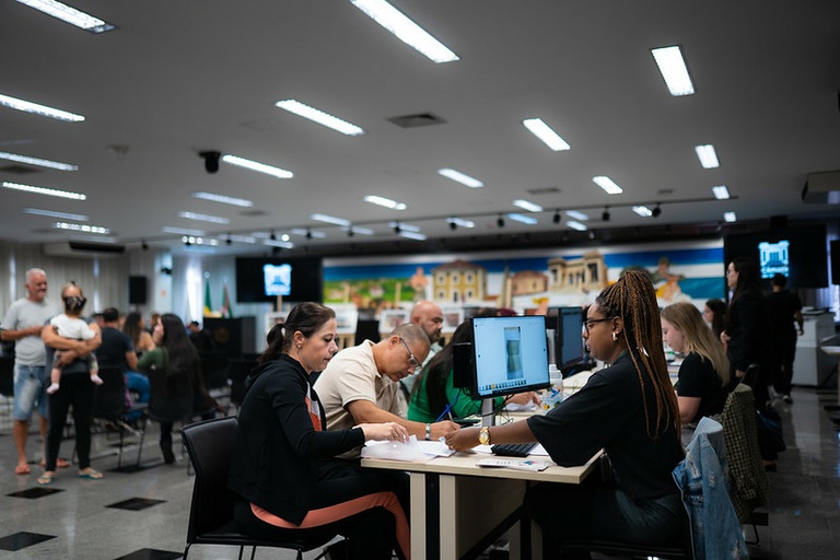 Mutirão da Defensoria atendeu mais de 180 pessoas na Câmara de Curitiba 