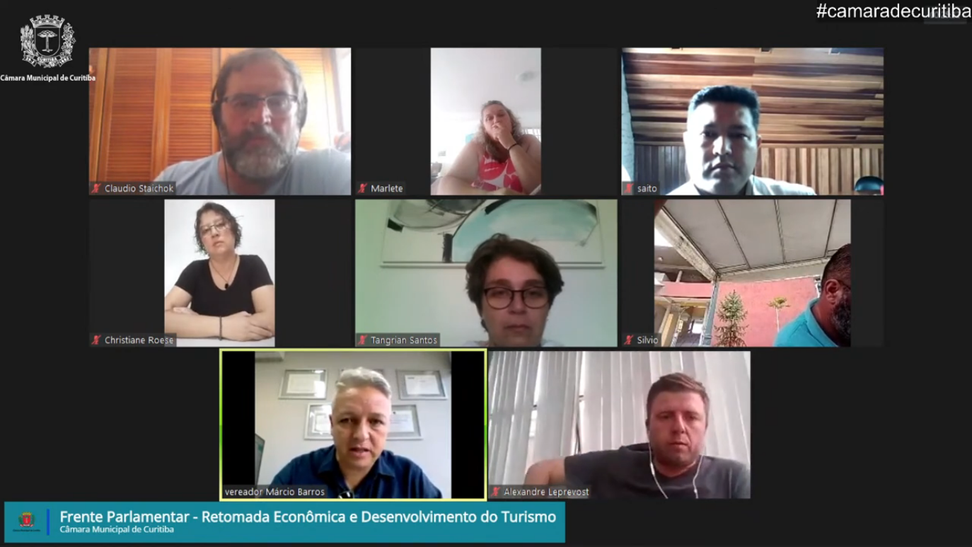 Na CMC, Instituto Municipal de Turismo ouve artesãos da Feira do Largo da Ordem