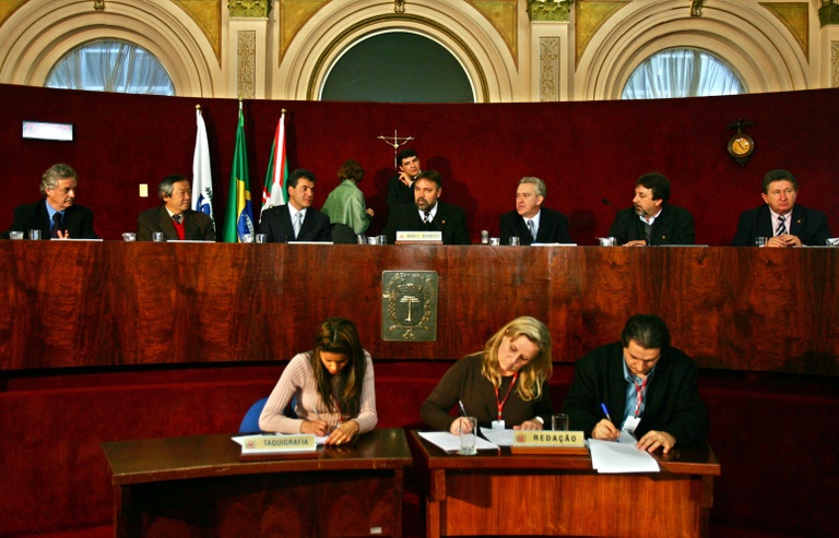 Na reabertura das sessões, Richa destaca investimentos 