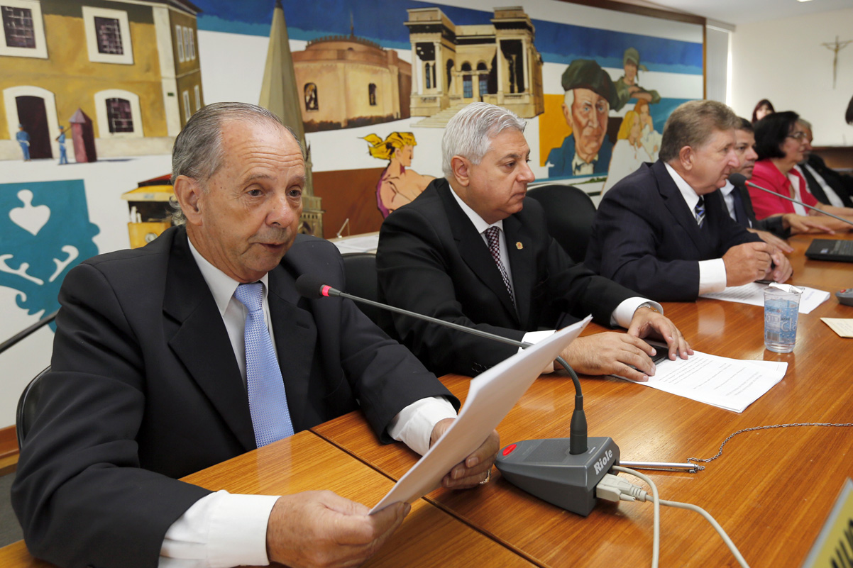 Na reabertura dos trabalhos, Câmara apresenta balanço de 2013 