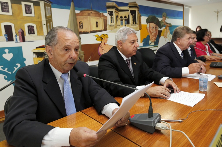Na reabertura dos trabalhos, Câmara apresenta balanço de 2013 