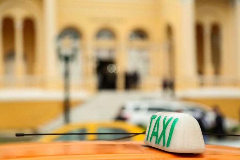 Na segunda, CMC vota projeto para aumentar vida útil dos táxis