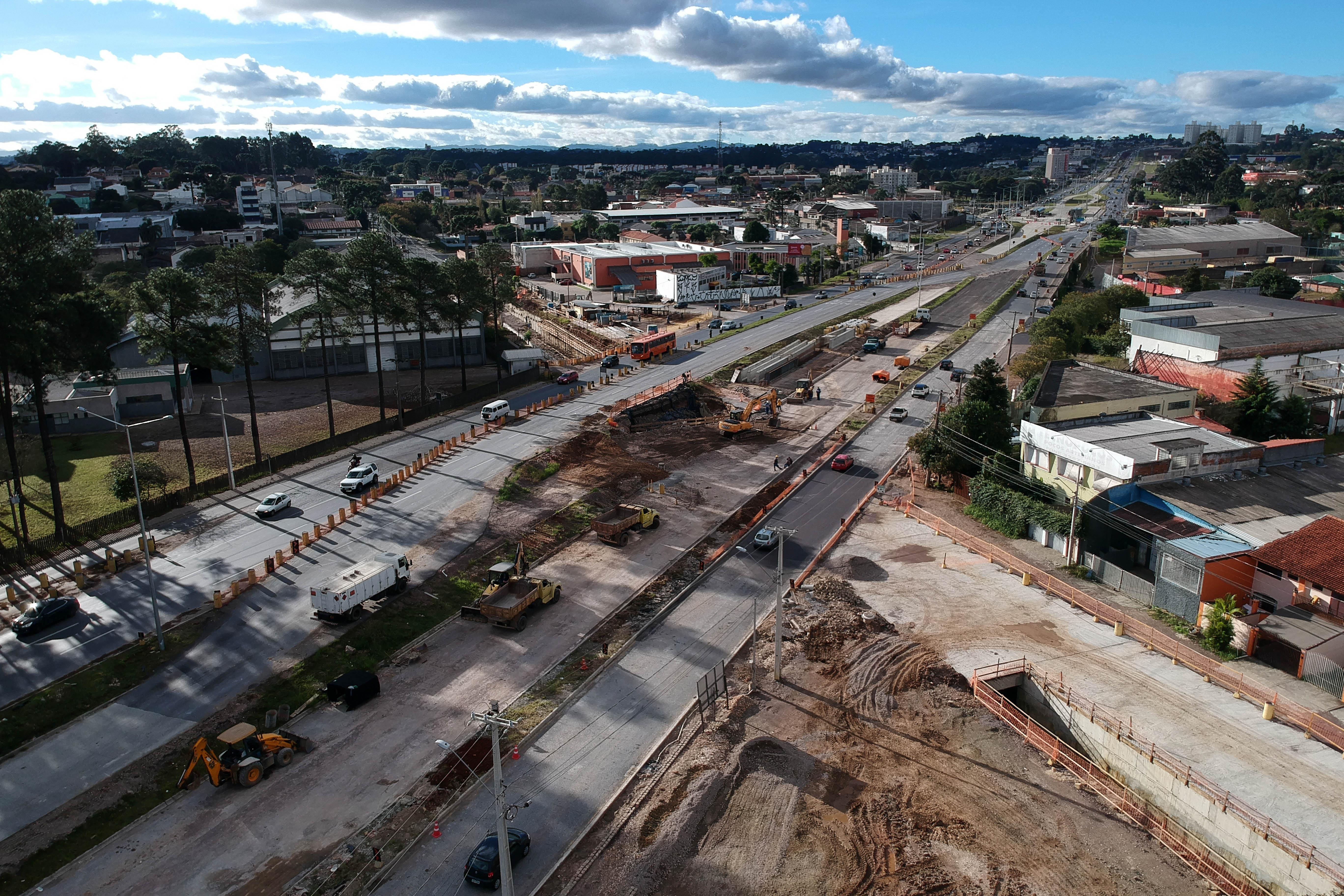 Na terça, secretário fala à Câmara sobre atraso em obras da Linha Verde