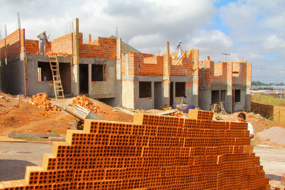 Nesta quarta, Tribuna Livre de 2025 discute déficit habitacional de Curitiba