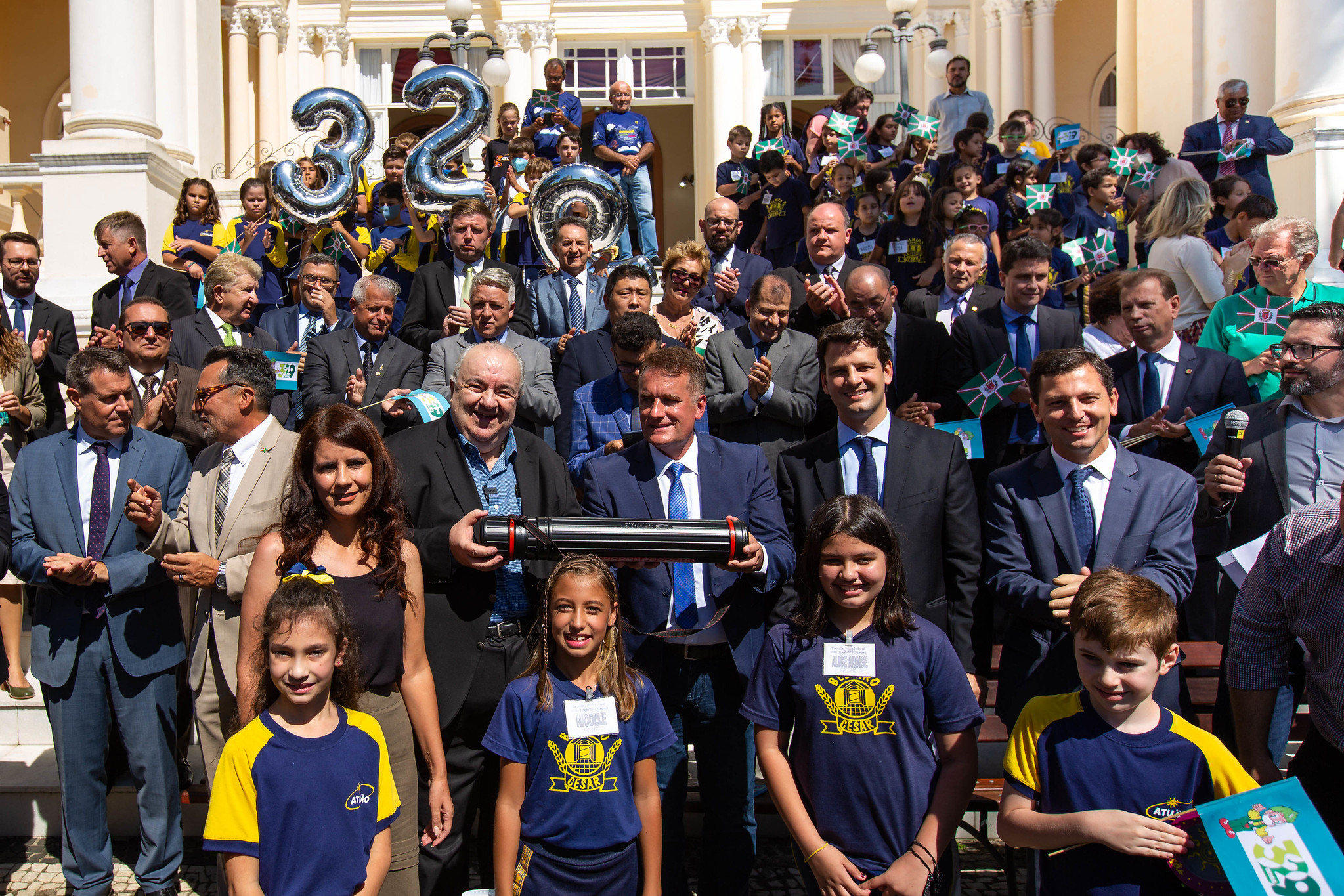 No aniversário de 329 anos, Câmara presenteia Curitiba com uma cápsula do tempo