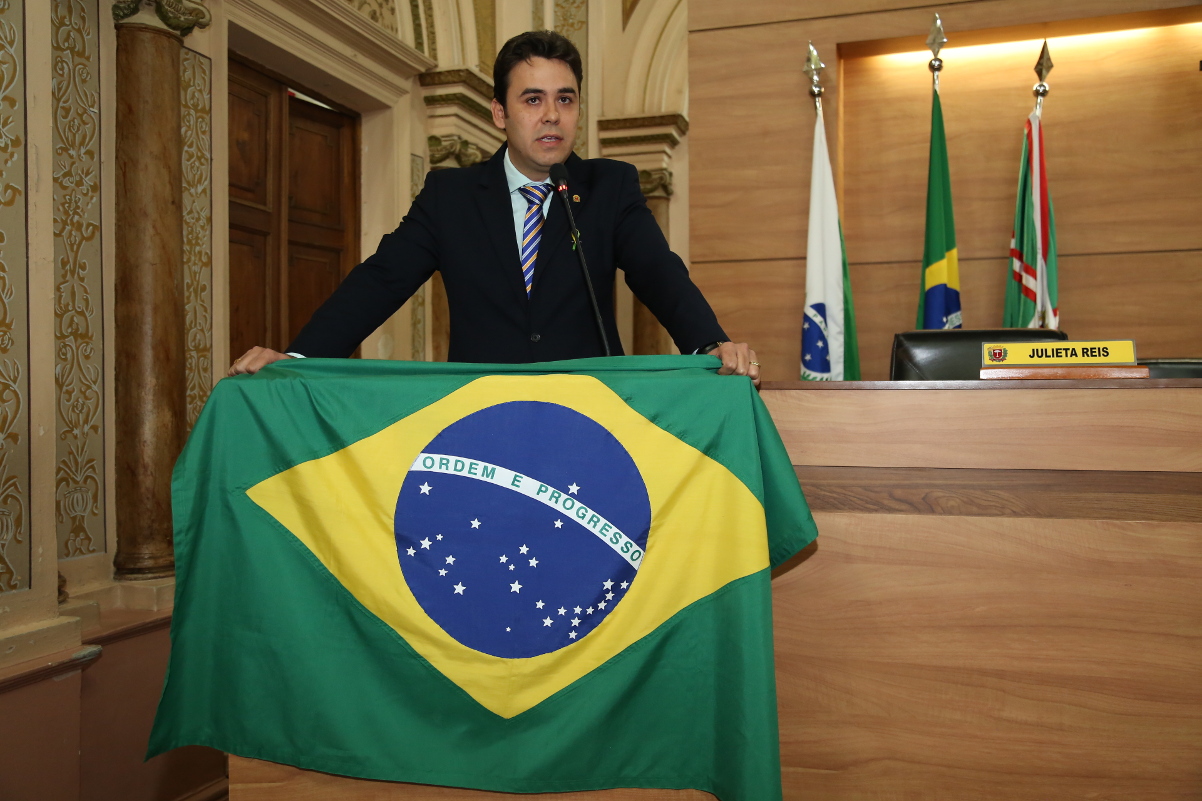 No dia do depoimento de Lula, vereadores apoiam a Lava Jato