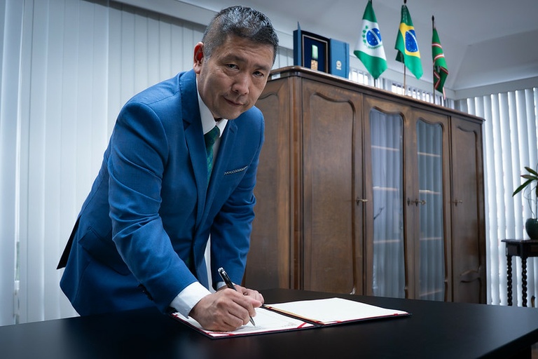 Nori Seto assume a presidência da Câmara de Curitiba