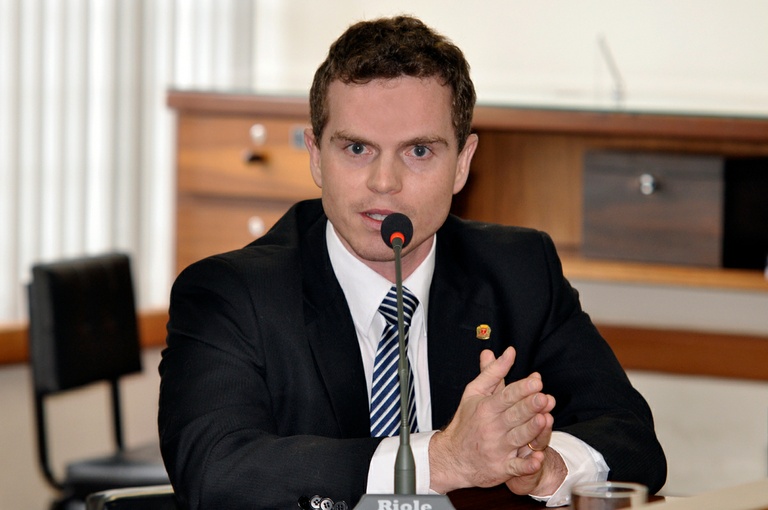 Nos Bairros: Bruno Pessuti pede drenagem no Boa Vista 