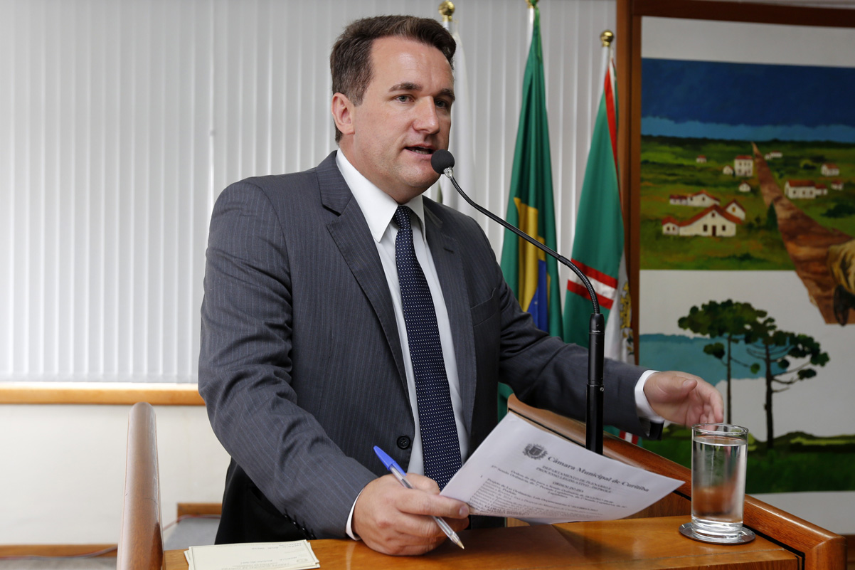 Nos Bairros: Vereadores requerem benefícios para motoristas e pedestres  