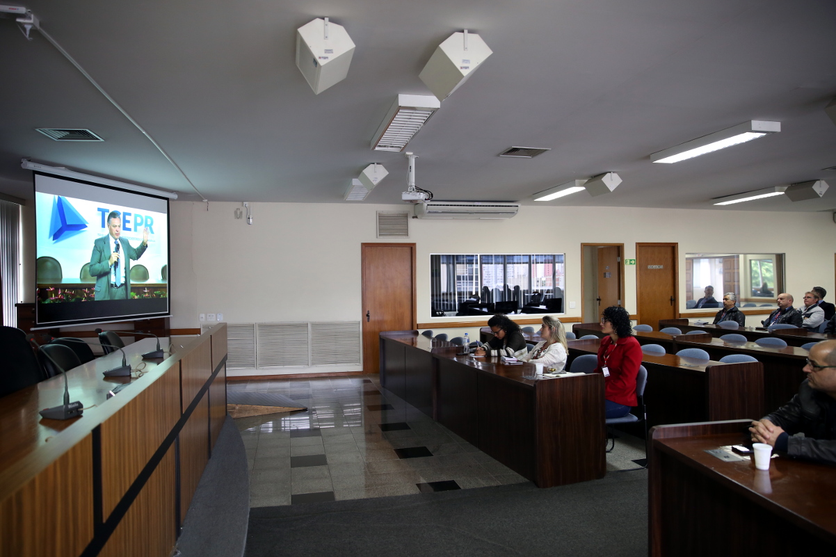 Notas da Câmara Municipal de Curitiba