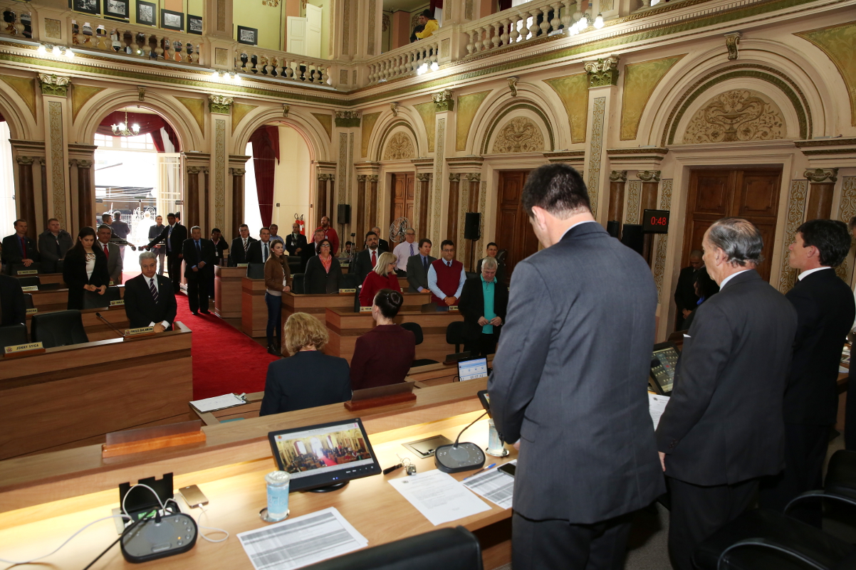 Notas da sessão ordinária de 19 de Outubro