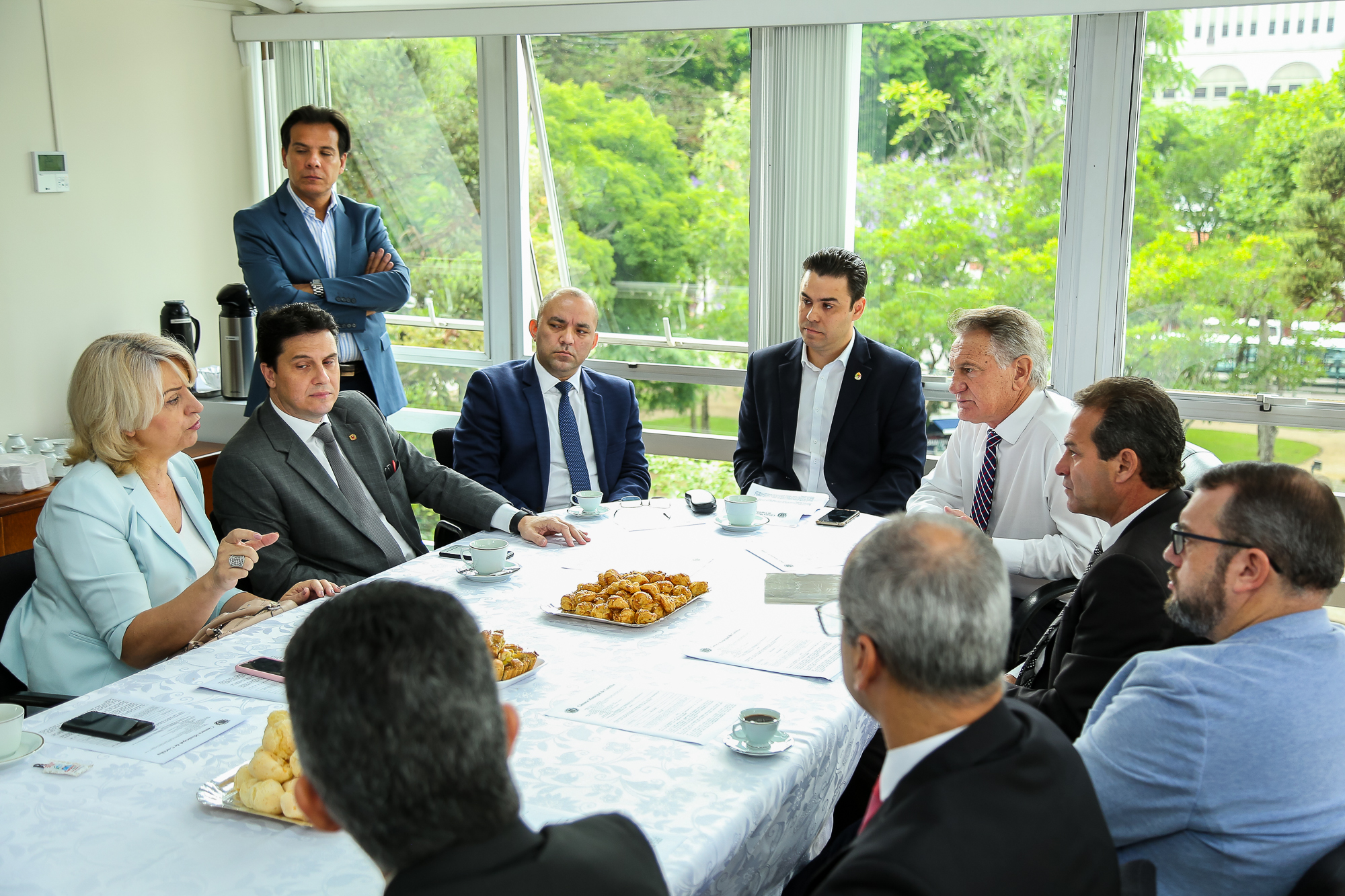 Notas da sessão plenária de 10 de dezembro