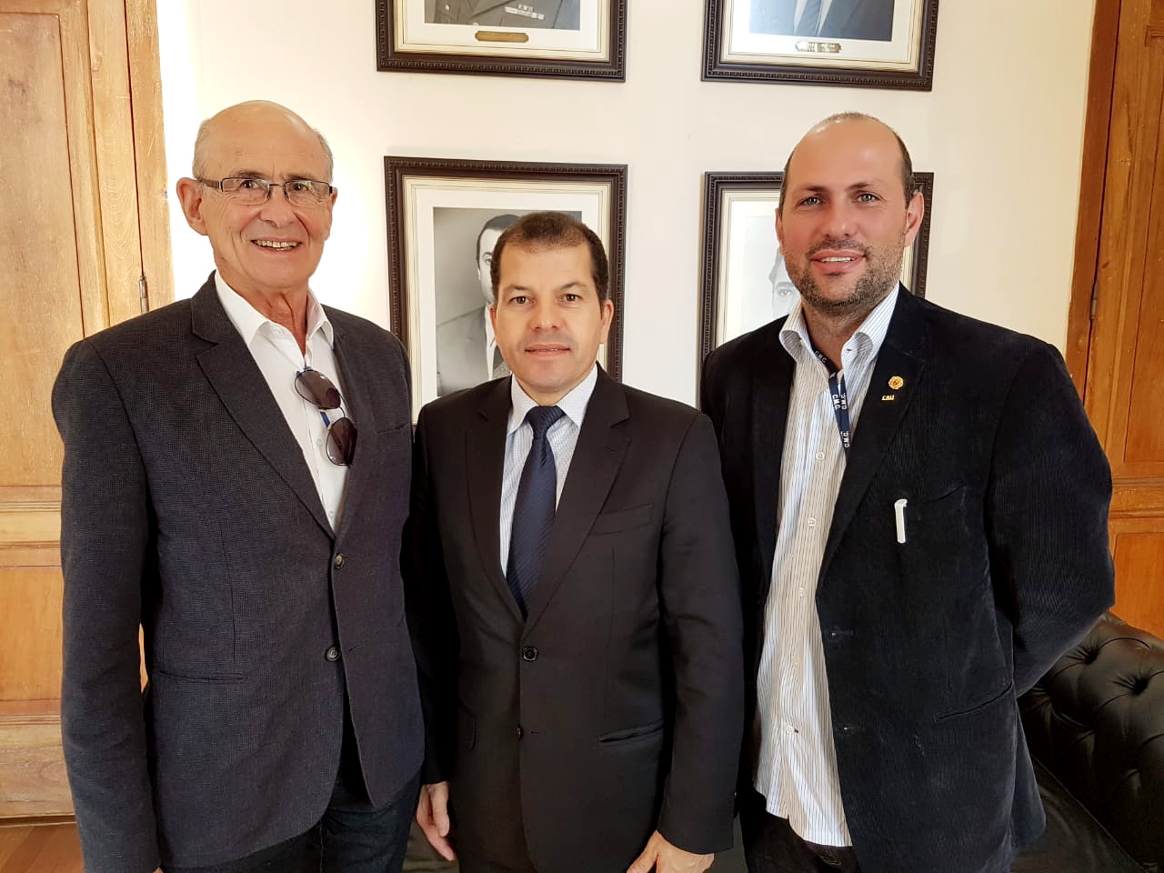 Notas da sessão plenária de 15 de maio - 2ª edição