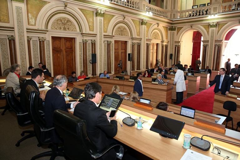 Notas da sessão plenária de 17 de agosto 