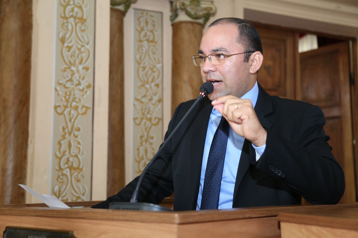 Notas da sessão plenária de 19 de abril