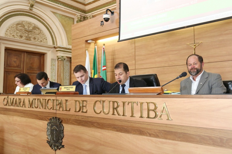 Notas da sessão plenária de 23 de abril - 2ª edição