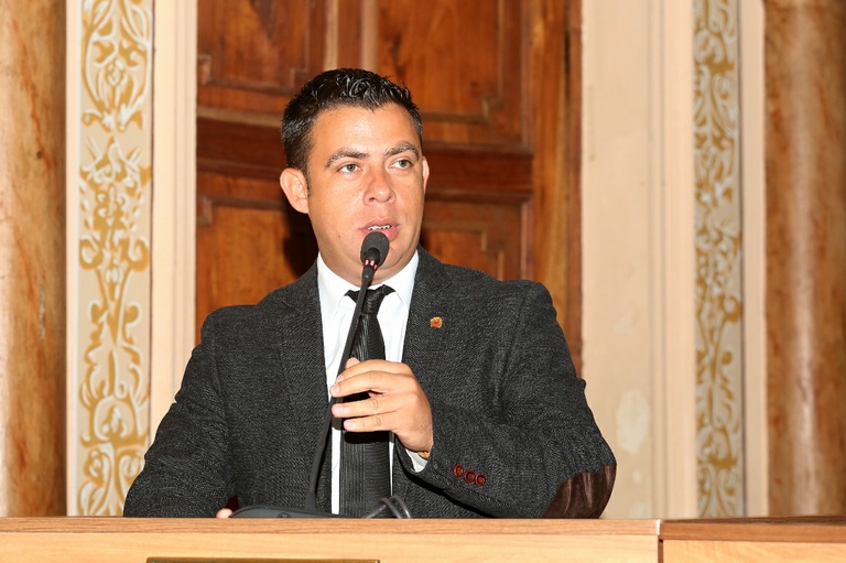 Notas da sessão plenária de 23 de fevereiro - 2ª edição