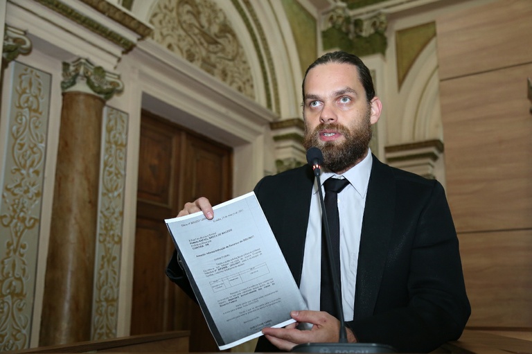 Notas da sessão plenária de 26 de abril - 1ª edição