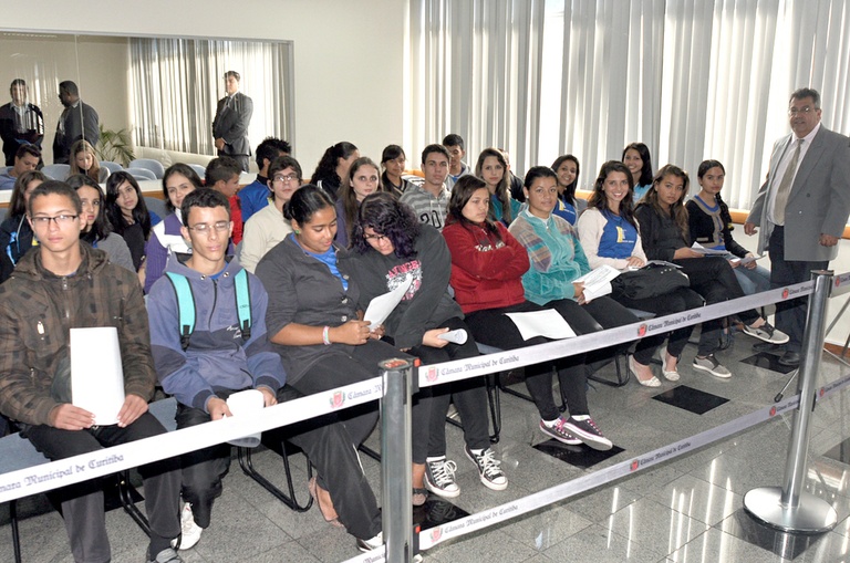 Notas de Plenário I - Sessão ordinária de 13 de maio 