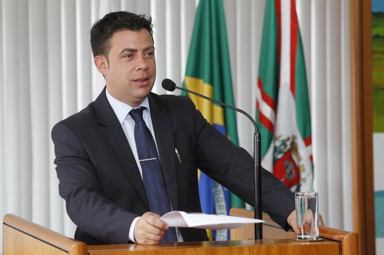 Notas de plenário I - Sessão ordinária de 14 de outubro 