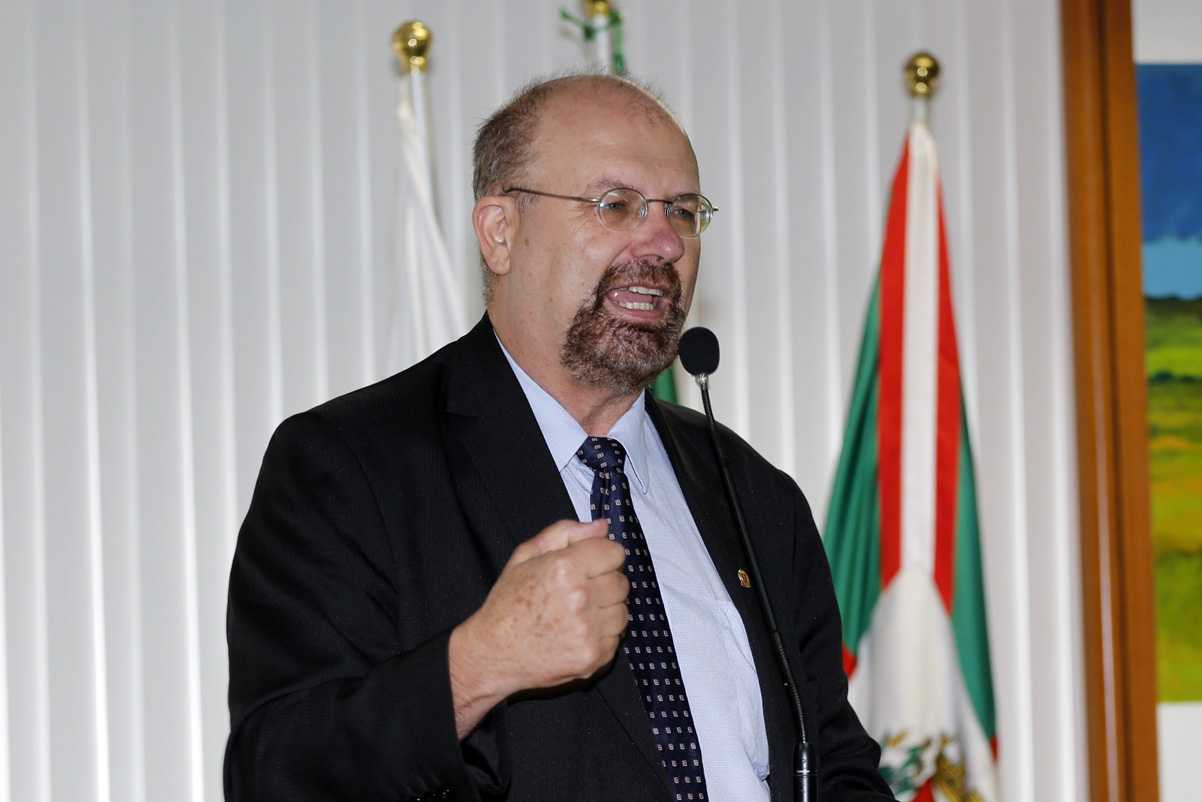 Notas de Plenário I - Sessão Ordinária de 2 de abril