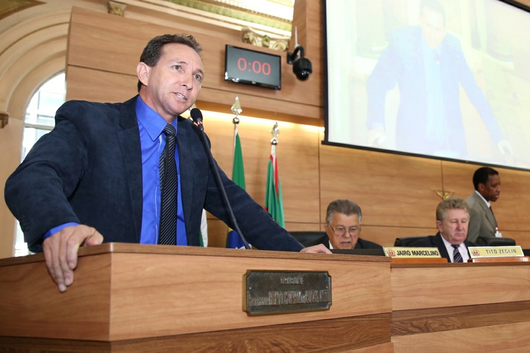 Notas de Plenário I - Sessão ordinária de 8 de dezembro