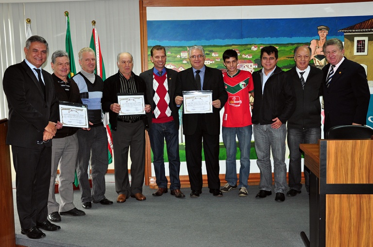 Notas de Plenário II - Sessão Extraordinária de 27 de junho 