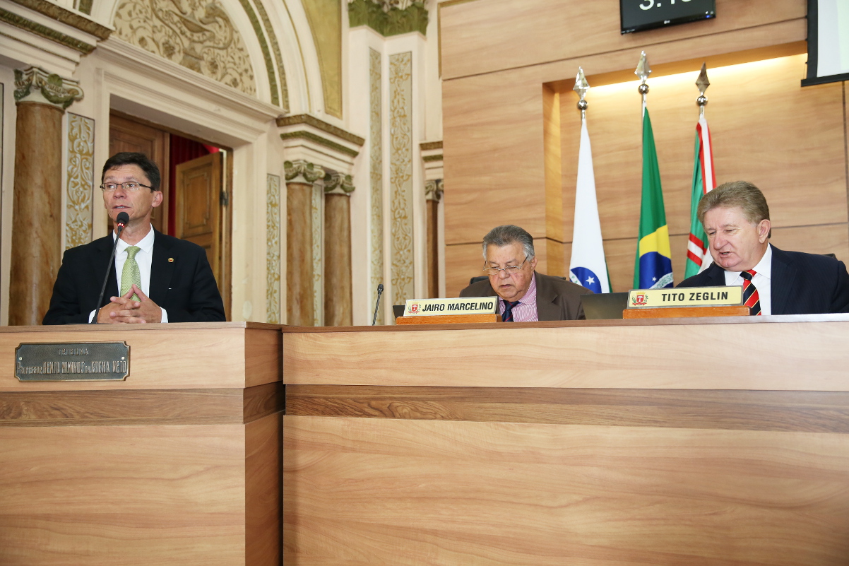 Notas de Plenário  - Sessão ordinária de 22 de setembro