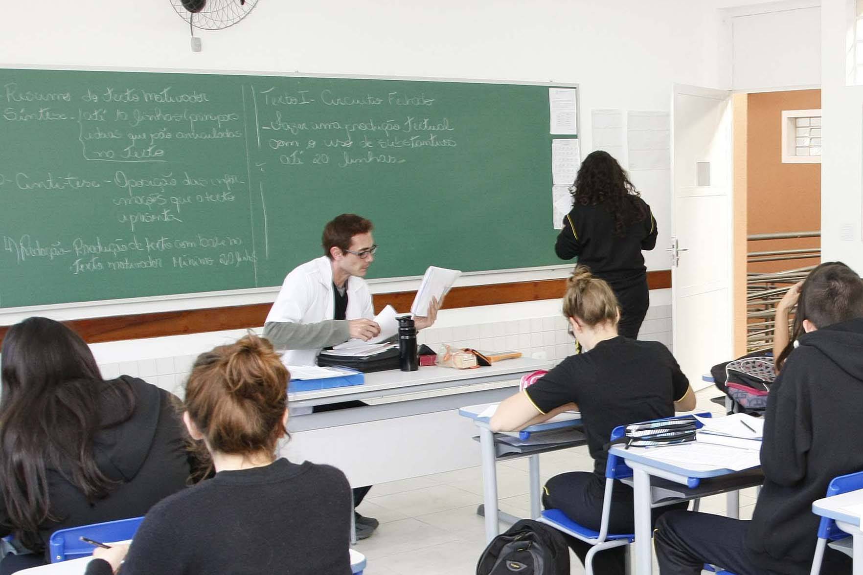 Novo Ensino Médio no Paraná será debatido em audiência pública na quinta