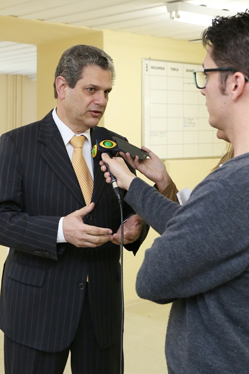 "O Governo do Paraná garante aporte do metrô", diz secretário