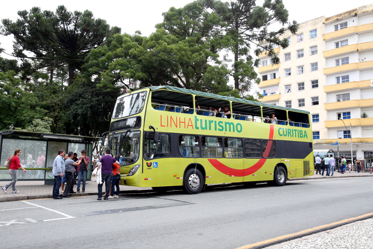 Obrigatoriedade de guias de turismo em excursões na pauta de Educação