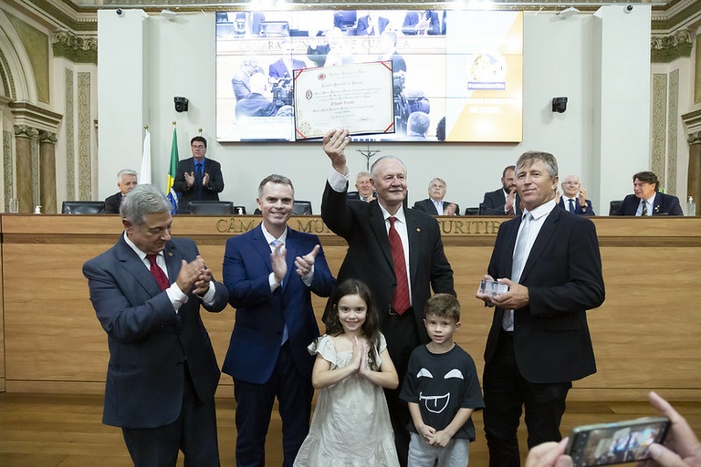 Orlando Pessuti recebe a Cidadania Honorária de Curitiba