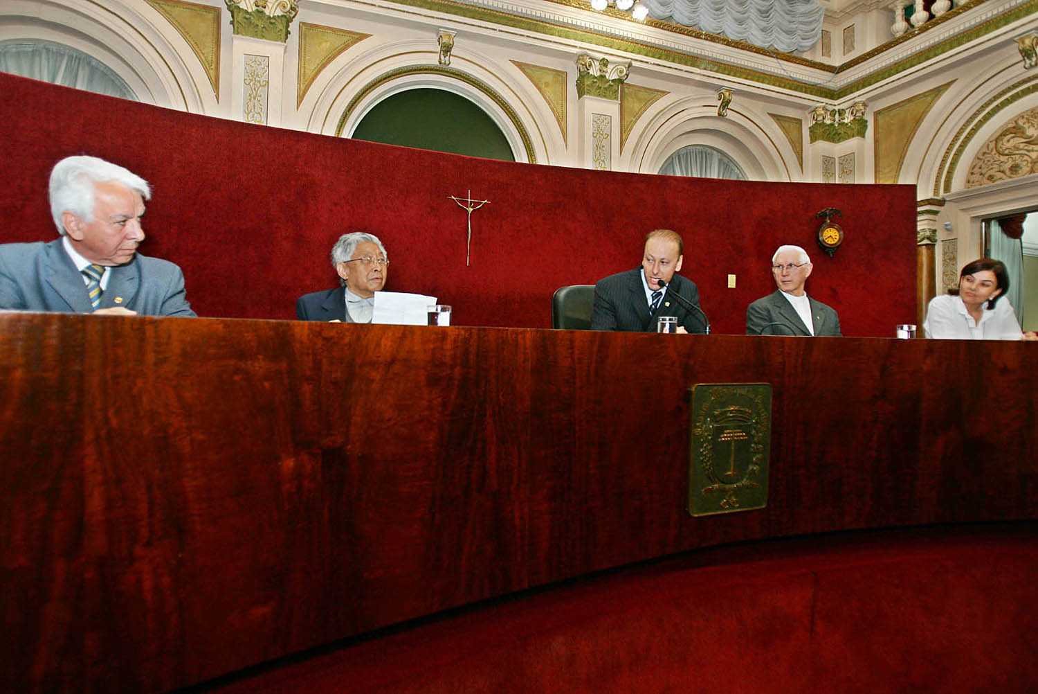 Padre chinês recebe cidadania curitibana 