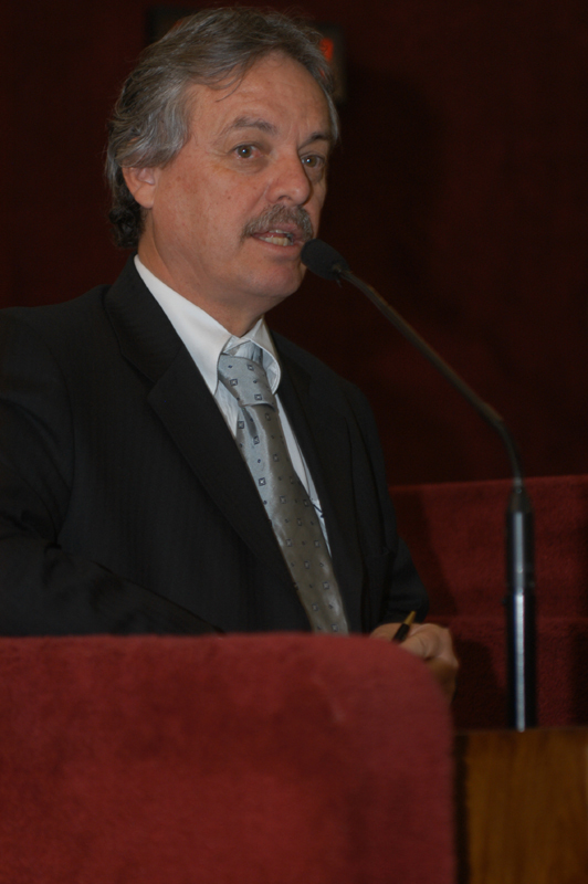 Padre Reginaldo Manzotti terá cidadania de Curitiba 