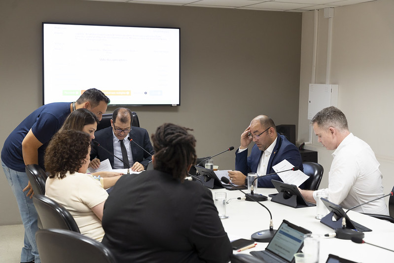 Pagamento de multas por Pix em Curitiba está pronto para o plenário