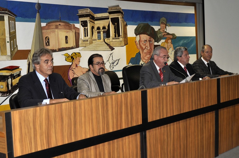 Paixão é o mais novo cidadão honorário de Curitiba 