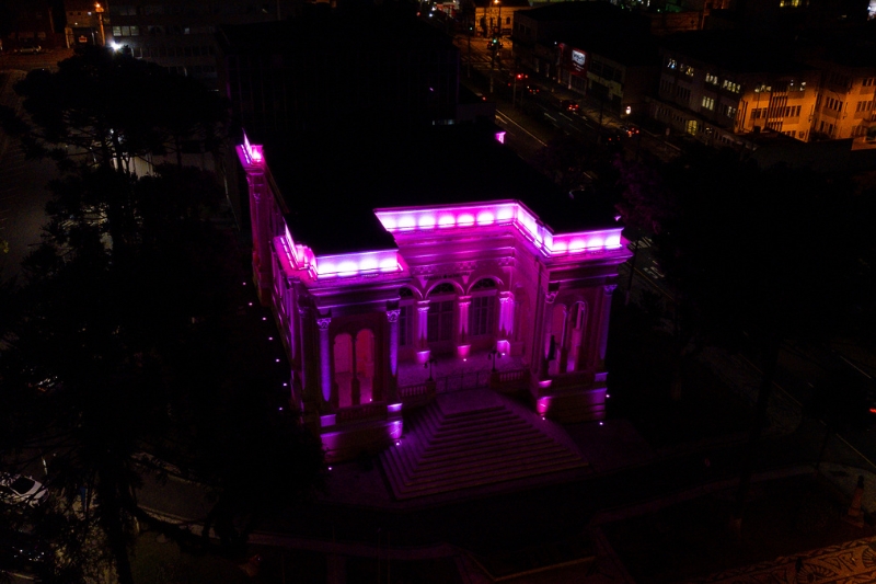 Palácio Rio Branco se “veste” em apoio ao Outubro Rosa