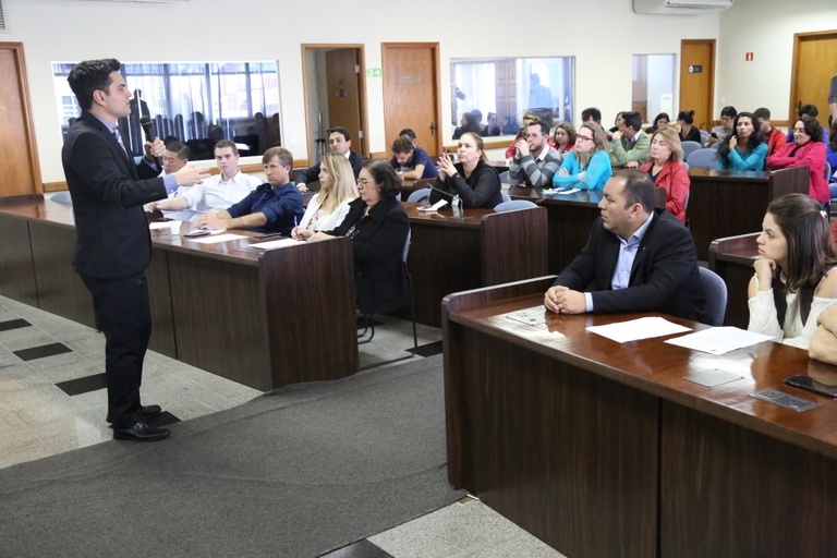 Palestra discute atuação de organizações sociais na saúde pública