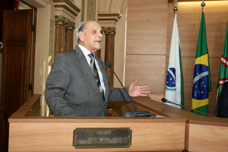 Para convidar à Casa Cor 2016, Paulo Pimentel visita a Câmara