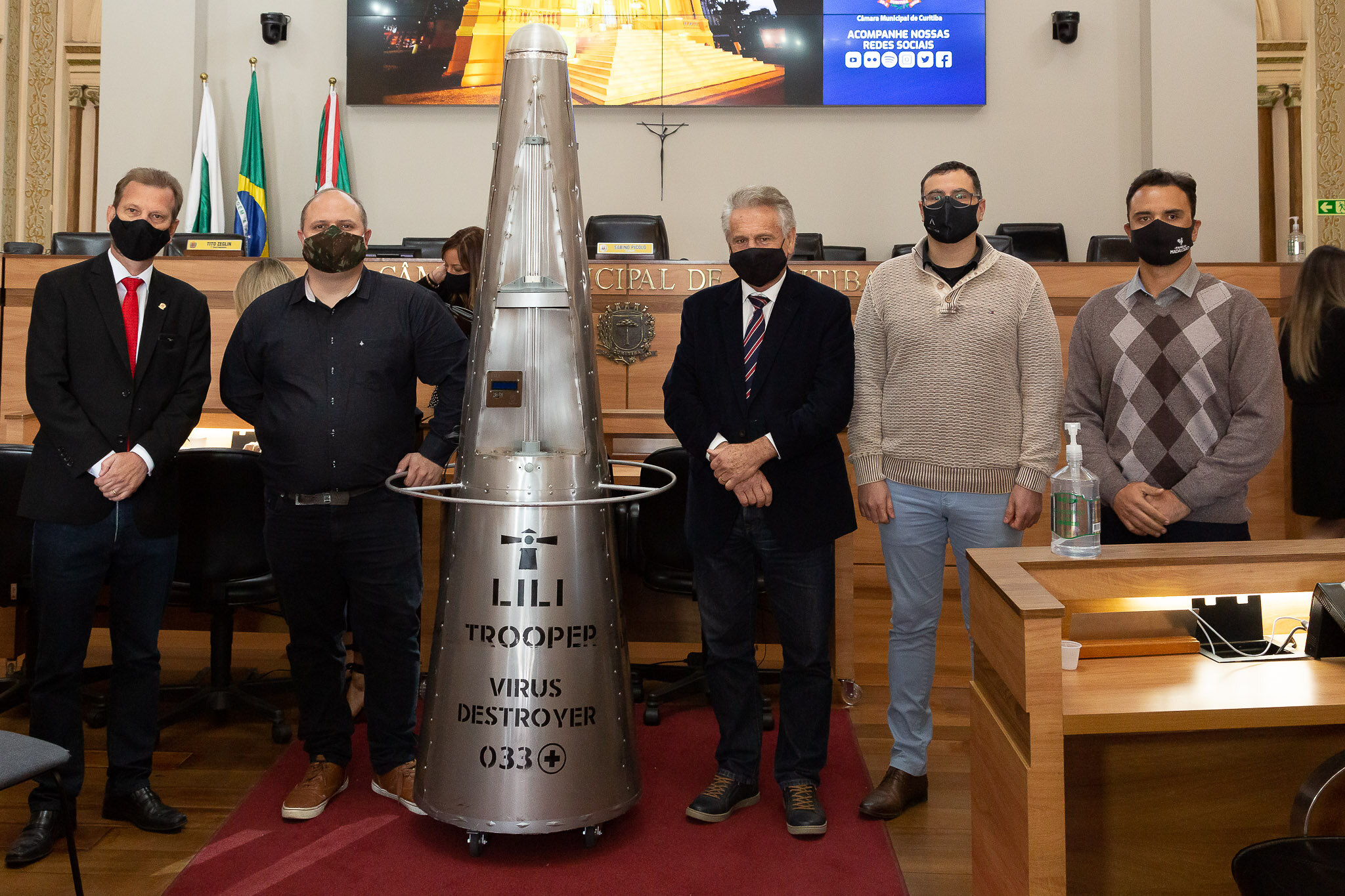 Para desinfecção e combate à covid-19, Robô Lili é apresentado na CMC