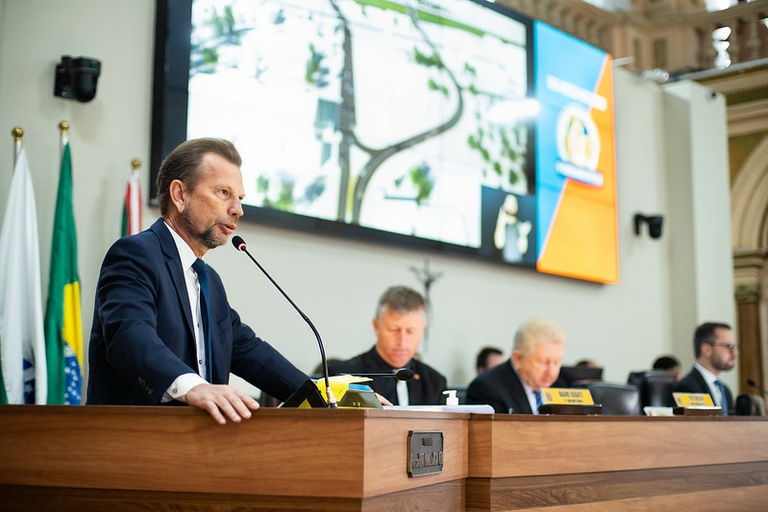 Parceria com Ministério dos Transportes pode viabilizar Viaduto do Abranches