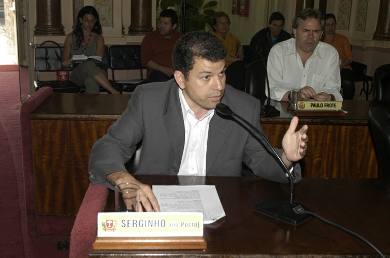 Participação popular continua em comissão  