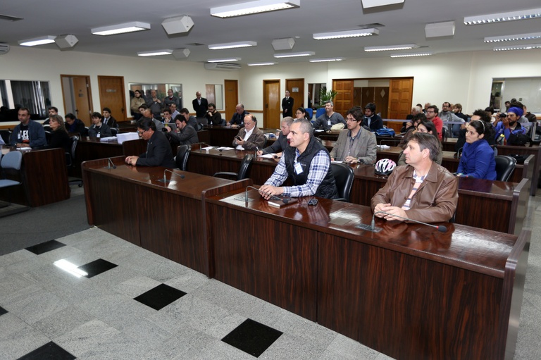 Participação popular marcou audiências públicas em 2013 