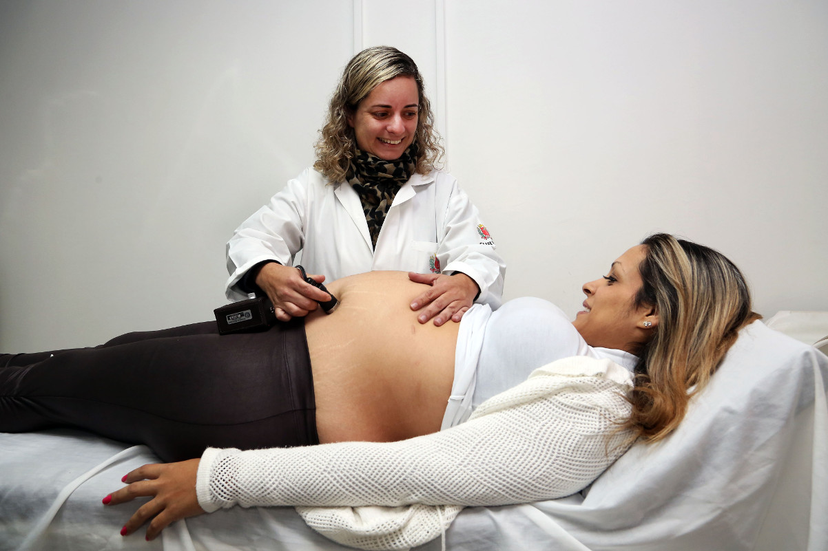 Parto domiciliar e parto hospitalar  serão temas de reunião pública