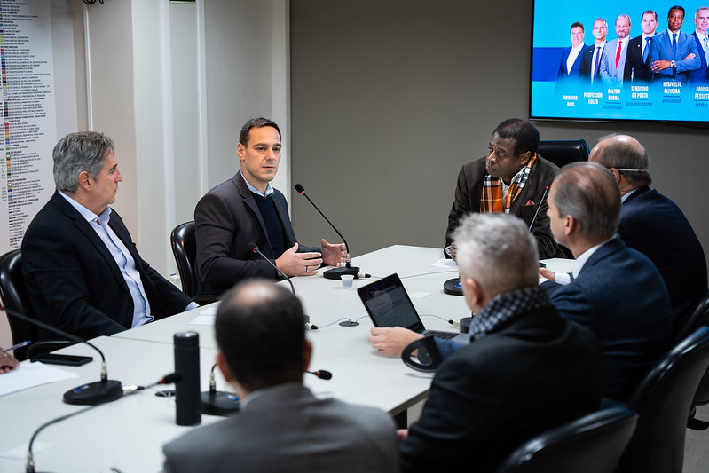 Passagem de ônibus barata depende de mais subsídio, defende empresário