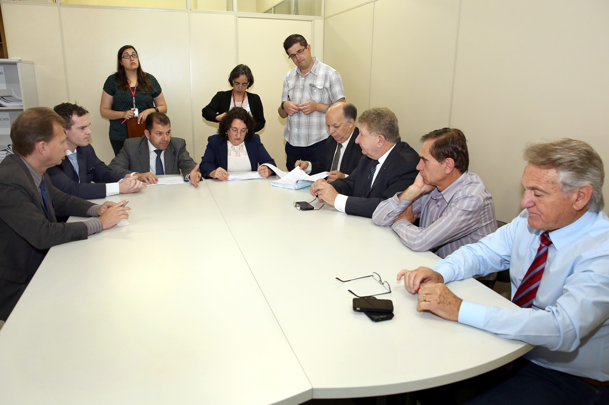 Passarela no Shopping Jardim das Américas tem aval de Economia