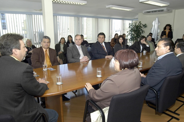 Pastores de diversos países recebidos no Legislativo 