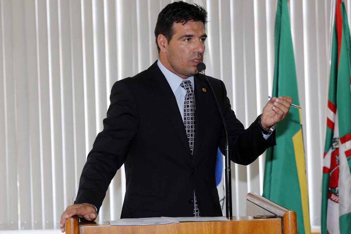 Paulo Rink destina R$ 285 mil em emendas individuais à LOA 2014  