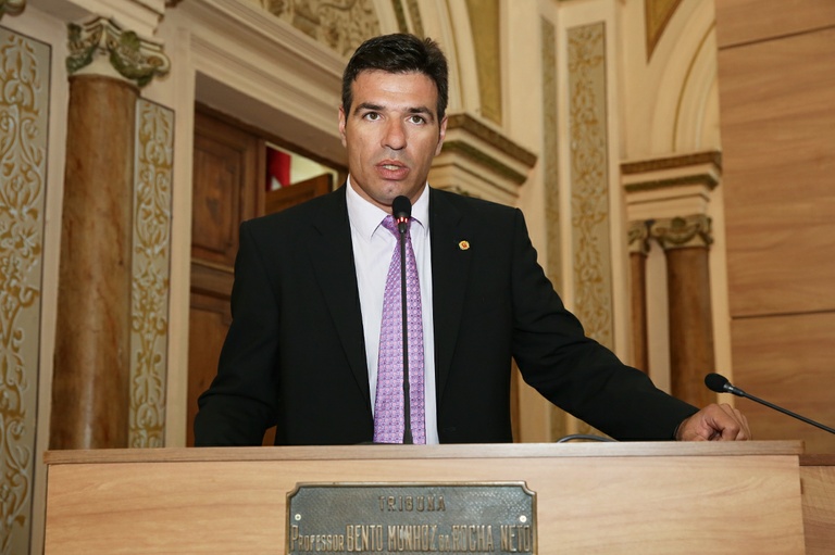 Paulo Rink: emendas para saúde e esporte somam R$ 395 mil