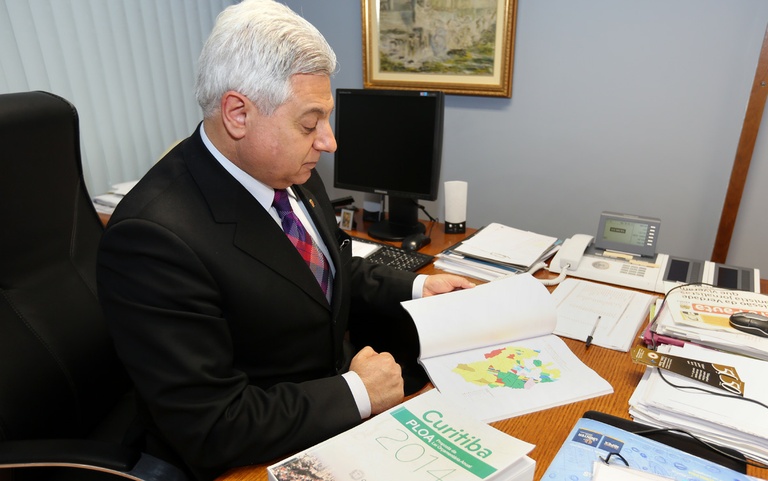 Paulo Salamuni assume a Prefeitura de Curitiba nesta sexta-feira 